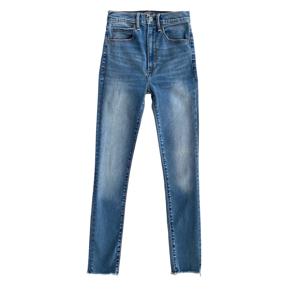Abercrombie & Fitch Ultra High Rise Super Skinny Medium Wash Jeans Size 00 Short